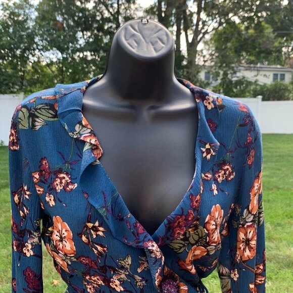 Blu Pepper Floral Wrap Boho Blouse size XS - Picture 8 of 16
